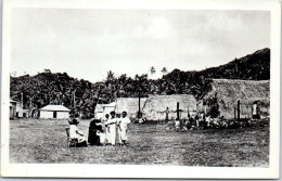 FIDJI - Visite Hygienique Dans Un Village  - Fidschi