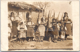 MACEDOINE - CARTE PHOTO - Groupe De Femme (1918) - Nordmazedonien