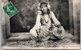 ALGERIE - Scenes & Types, Une Tireuse De Cartes  - Szenen