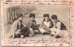 ALGERIE - Scene Et Type, Petits Garcons A L'ecole  - Scenes