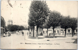 45 BOYNES - Place De La Republique - La Poste  - Andere & Zonder Classificatie