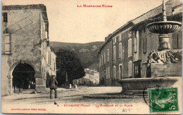 81 DOURGNE - La Fontaine Et La Place Du Village  - Dourgne