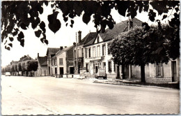 45 DORDIVES - Vue De La Grande Route.  - Dordives