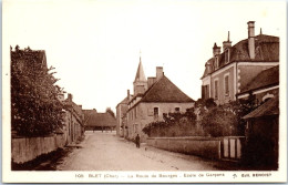 18 BLET - Vue De La Route De Bourges Et Ecole De Garcons  - Autres & Non Classés