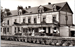 27 EVREUX - L'hotel De L'ouest (pompes A Essence) - Evreux