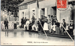 58 COSNE SUR LOIRE - Un Groupe De Riverains.  - Cosne Cours Sur Loire