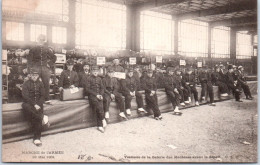 75 PARIS - Marche De L'armee 1904 - Vestiaire Avant Le Depart - Sonstige & Ohne Zuordnung