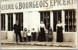 91 MENNECY - CARTE PHOTO - Epicerie G BOURGEOIS (nov 1913) - Mennecy