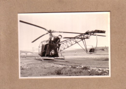 AVIATION - PHOTO , BASE - CONSTRUCTEUR SNCASE , HELICOPTERE , HELICOPTERES  ALOUETTE II - Aviation