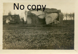 2 PHOTOS FRANCAISES - ABRI BETONNE - BUNKER ALLEMAND A ROIGLISE PRES DE ROYE - CHAMPIEN SOMME GUERRE 1914 1918 - Guerre, Militaire