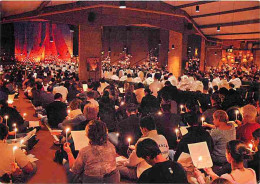 71 - Taizé - Eglise De La Réconciliation - Célébration Du Samedi Soir - Prière Commune - CPM - Voir Scans Recto-Verso - Sonstige & Ohne Zuordnung