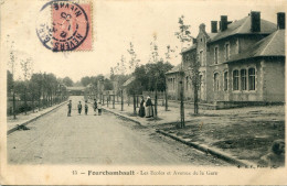 -58 - NIEVRE -   FOURCHAMBAULT - Les Ecoles Et Avenue De La Gare - Andere & Zonder Classificatie