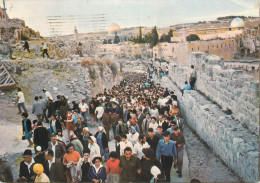 Israel Jerusalem Tourists Circling Old City - Israël