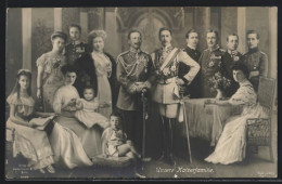 AK Die Kaiserfamilie, Gruppenfoto  - Königshäuser