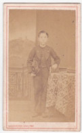 P-24-Bi-GF-21 : PHOTOGRAPHIE FIN XIX° . CARTE DE VISITE. DU PHOTOGRAPHE DUGUEVRE A CLERMONT-DE-L'OISE - Clermont