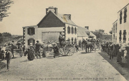 CPA29- Noce Bretonne En Pays De CORNOUAILLES- Arrivée En Voiture De La Noce Au Bourg - Autres & Non Classés