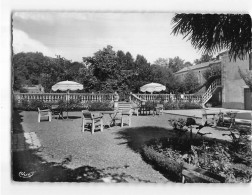 SAVIGNAC LES EGLISES : Hôtel Du Parc, La Terrasse - Très Bon état - Altri & Non Classificati