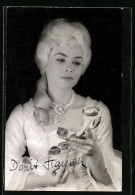 AK Opernsängerin Dorit Hanak Auf Der Bühne, Mit Original Autograph  - Opéra