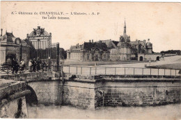 In 6 Languages Read A Story: Le Chateau De Chantilly. L'Entrée. | The Castle Entrance. - Chantilly