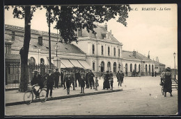 CPA Roanne, La Gare, La Gare  - Roanne