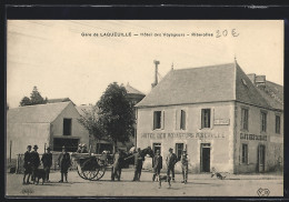 CPA Laqueuille, Hôtel Des Voyageurs Riberolles & La Gare, La Gare  - Autres & Non Classés