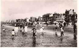 Malo Les Bains Dunkerque  La Plage Et Les Villas ( Baigneurs Tout Habillés: Avant 1939 ? - Malo Les Bains