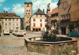 France Alsace Pittoresque Ribeauville (Haut-Rhin) Fontaine Sculptee En Gres Rouge & Tours Des Bouchers - Ribeauvillé