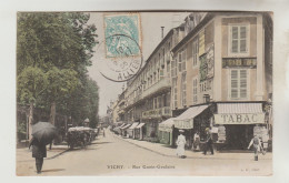 CPA VICHY (Allier) - Rue Gunin Gredaine - Vichy