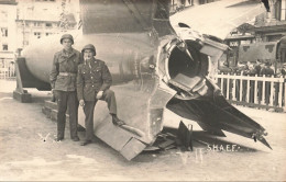 MILITARIA - Guerre 1939-45 - S.H.A.E.F - Bombe SR04/22743? - Animé - Carte Photo - Carte Postale Ancienne - War 1939-45