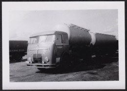 Photographie Camion Truck Utilitaire Bussing Citerne Allemagne Germany Années 50, 11,5x8,2 Cm - Cars