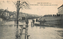 CPA Essonne > Athis Mons ATHIS MONS - Crue De Janvier 1910 - Scène émouvante Place De La Gare - Athis Mons