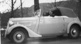 Photographie Amateur Vintage Snapshot Automobile Voiture Car Cabriolet - Cars