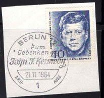 Berlin Poste Obl Yv:218 Mi:241 John Fitzgerald Kennedy (TB Cachet à Date) Sur Fragment (Thème) - Used Stamps