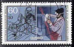 Berlin Poste Obl Yv:716 Mi:755 Für Die Jugend Schlosser (Beau Cachet Rond) - Used Stamps