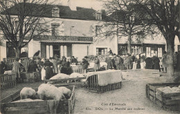 E972 DOL Le Marché Aux Cochons - Dol De Bretagne