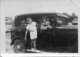 Photographie Anonyme Vintage Snapshot Automobile Voiture Car Auto - Automobiles