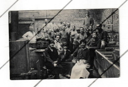 LIEGE - Photo Carte  Du Personnel D'une Fonderie ( Sous Réserve ) Métier - 193...?  .(B378) - Industry