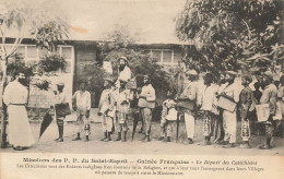 MIKICP6-022- GUINEE LE DEPART DES CATECHISTES MISSIONS DES P P DU SAINT ESPRIT - Guinée Française