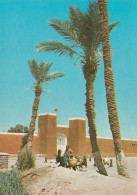 1 AK Marokko * Rissani Mit Dem Eingang In Die Wüstenstadt * - Sonstige & Ohne Zuordnung