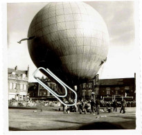 ARMENTIERES (59)  - Lot De 4 Photos  - Une Fête En 1950 Avec Lâcher De Ballon Place Chanzy. - Europe