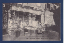 CPA [75] Paris > Arrondissement > Arrondissement: 06 Coiffeur Parfumerie Devanture Non Circulée - Paris (06)