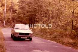 C 1980 RENAULT 20 CAR VOITURE FRANCE 35mm DIAPOSITIVE SLIDE Not PHOTO No FOTO NB4273 - Diapositives