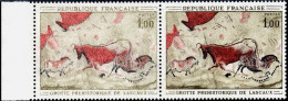 VARIETE DUO  N 1555 ** -1 TB IMPRESSION TRES DEFECTUEUSE DES COULEURS TENANT A NORMAL - TRES VISIBLE AU SCANN  - RRR !!! - Unused Stamps