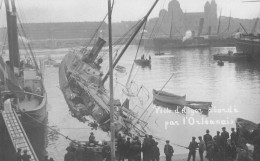 MARSEILLE (Bouches-du-Rhône) - Paquebot Ville D'Alger (Cie Générale Transatlantique) Abordé Par L'Orléanais, Carte-Photo - Unclassified