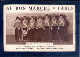 75. Paris. Au Bon Marché. La Parade Des Soldats De Bois. état Moyen - Sonstige Sehenswürdigkeiten