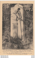 G28- 85) AU  COLOMBIER (VENDEE) STELE EN PIERRE BLANCHE REPRESENTANT MINERVE AU REPOS...- (2 SCANS)  - Sonstige & Ohne Zuordnung