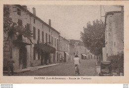 G12- 47) DAUSSE (LOT ET GARONNE) ROUTE DE TOURNON - (ANIMEE - 2 SCANS) - Other & Unclassified