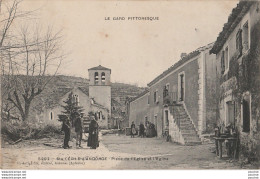 G6- 30) SAINTE  CECILE D' ANDORGE (GARD) PLACE DE L' EGLISE ET L'EGLISE - (ANIMEE - VILLAGEOIS - 2 SCANS) - Sonstige & Ohne Zuordnung