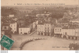 G3-33) BAZAS (GIRONDE) LA PLACE DE LA REPUBLIQUE - VUE PRISE DU CLOCHER DE LA CATHEDRALE ( - Bazas