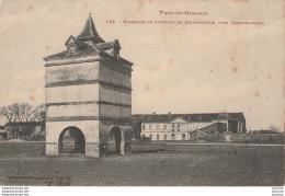 82) ENSEMBLE DE L'ABBAYE DE BELLEPERCHE PRES CASTELSARRASIN (TARN ET GARONNE ) (PIGEONNIER BEAU PLAN)  - (2 SCANS)  - Autres & Non Classés